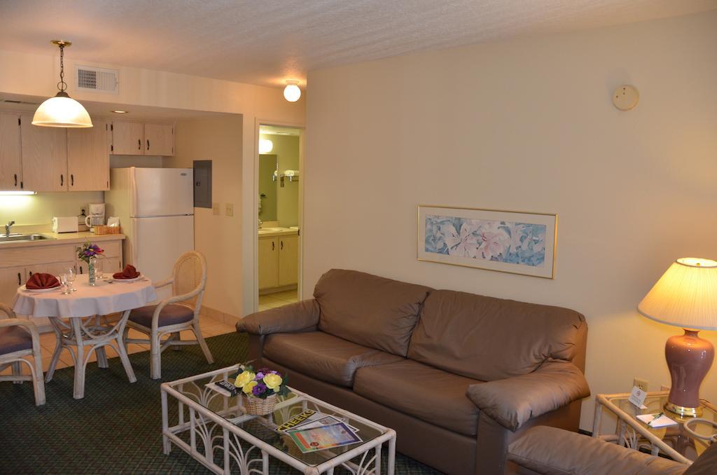 Cypress Cove Nudist Resort Poinciana Pokój zdjęcie