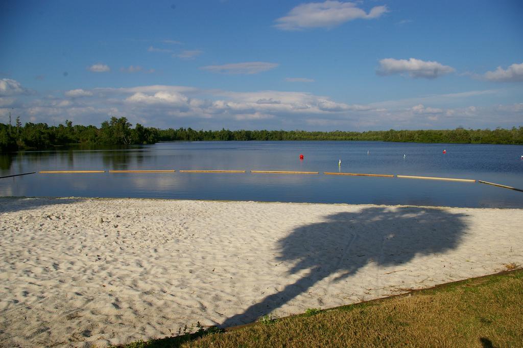Cypress Cove Nudist Resort Poinciana Zewnętrze zdjęcie