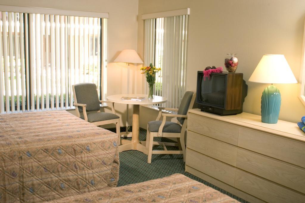 Cypress Cove Nudist Resort Poinciana Zewnętrze zdjęcie